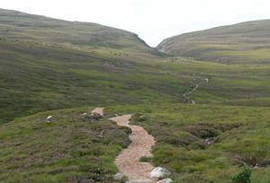 Path heading for the Chalamain Gap