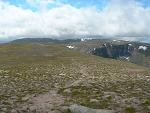 The Beinn a Bhuird plateau from Ben Avon