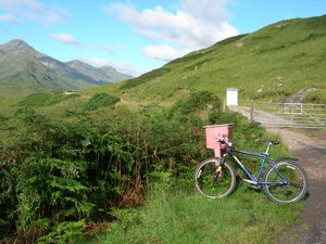 Back at the end of Loch Arkaig for the start