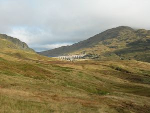 The dam on Lochan na Lairige