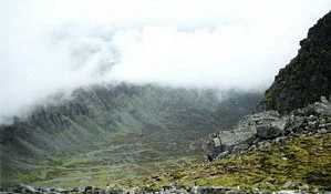 Descending Meall nan Ceapraichean