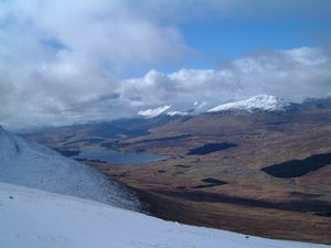 Descending from Meall Buidhe