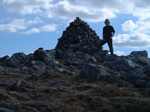 Summit cairn, Geal Charn