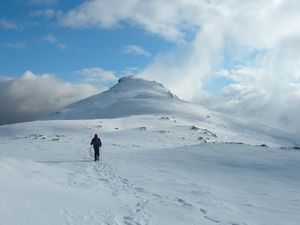 Stash leading the way up Beinn Tulaichean