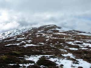 The ascent of Carn Dearg from the col